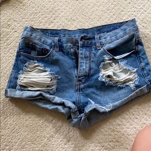 AE distressed shorts size 25